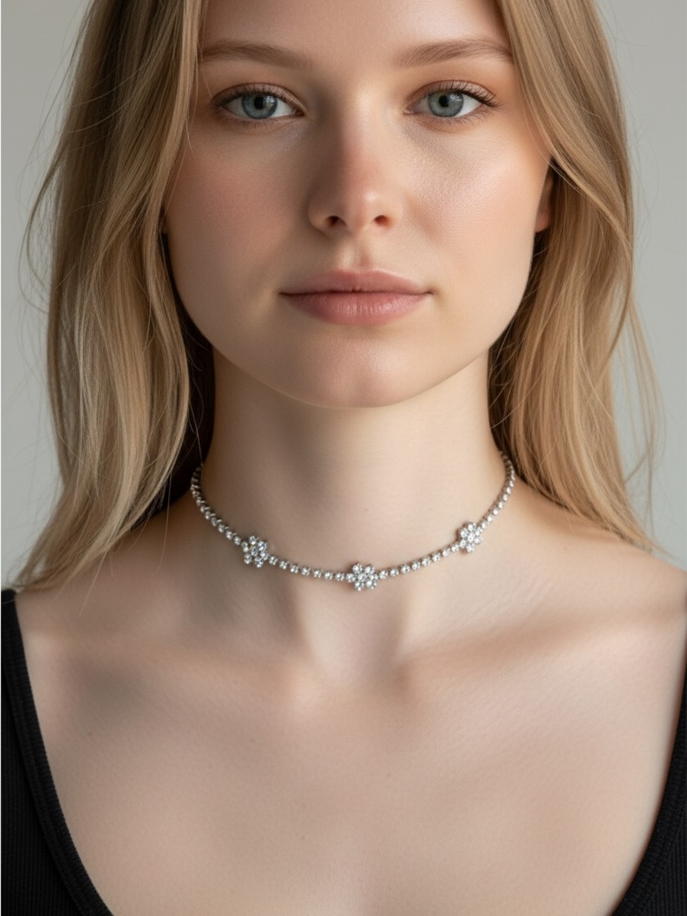 10/15 Crystal Flower Choker Necklace - Silver